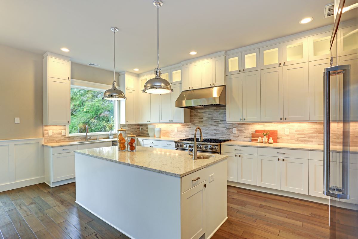 Kitchen cabinet refinishing winnipeg